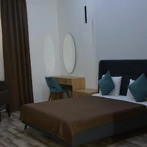 4* Отель Perron